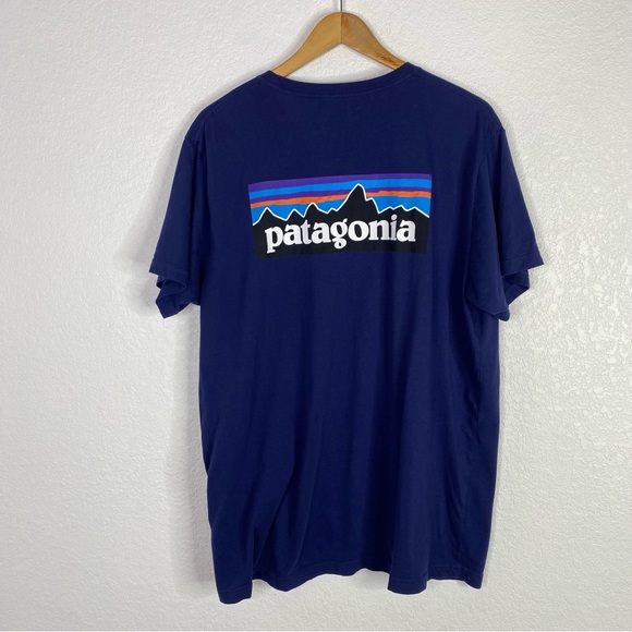 Patagonia Navy Blue Logo Slim Fit 100% Organic Responsibili T-Shirt - Picture 5 of 5
